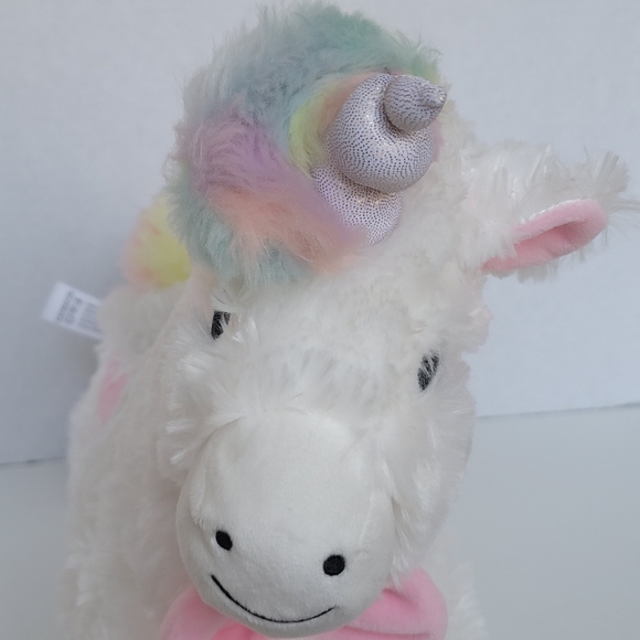 FAO Schwarz Unicorn Rainbow Colors LED Glow Lights and Sound Stuffed Plush Toy - Picture 16 of 17